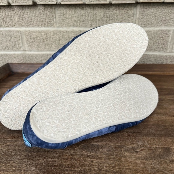 TOMS Alpargata Blue Tie-Dye Canvas Loafers Size 7.5 - Picture 9 of 10